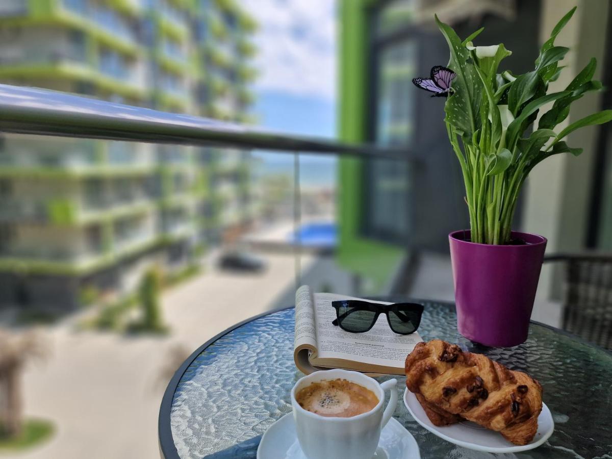 Sole Aparthotel Pool & Spa Mamaia Nord Năvodari Екстериор снимка