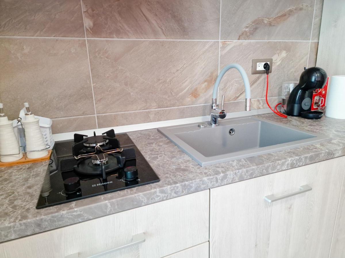 Sole Aparthotel Pool & Spa Mamaia Nord Năvodari Екстериор снимка