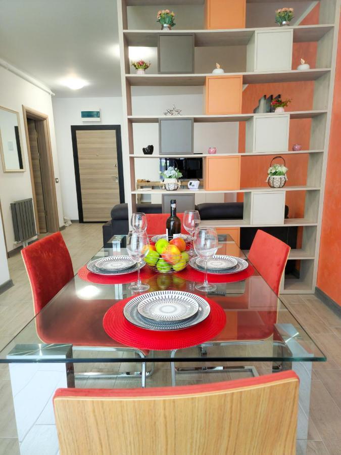 Sole Aparthotel Pool & Spa Mamaia Nord Năvodari Екстериор снимка