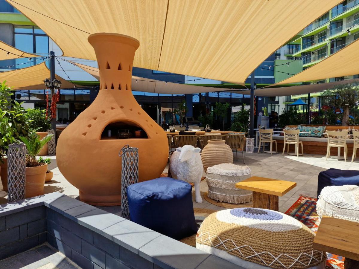 Sole Aparthotel Pool & Spa Mamaia Nord Năvodari Екстериор снимка